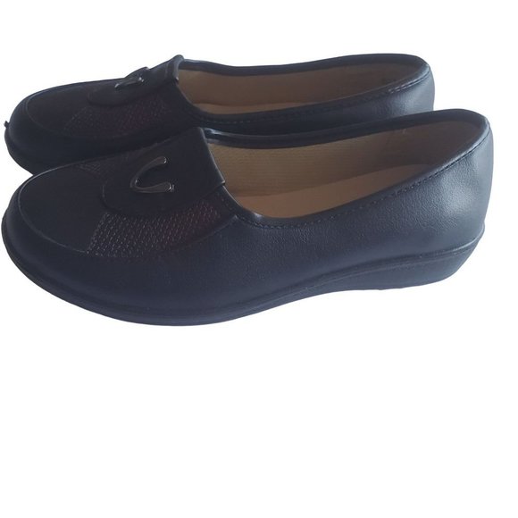 Action Black with Red Trim Casual Cushioned Loafer Shoes - Picture 6 of 9